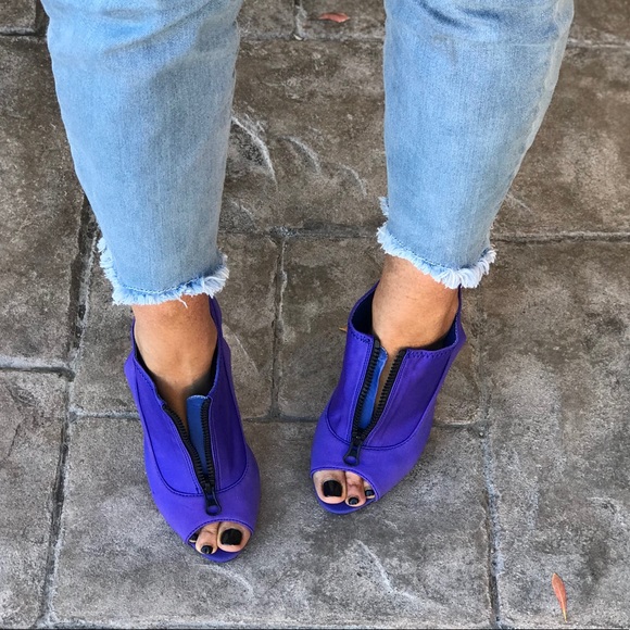 Neoprene Zipper Slingback Stiletto Heel Pump - Picture 6 of 7